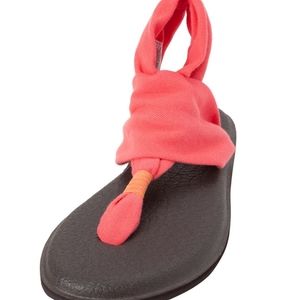 :::SOLD:::Coral Sanuk Yoga Sling 2 sandal size 8